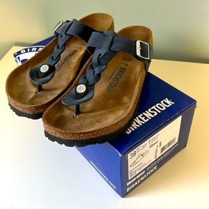 Women's Birkenstock Navy Leather Gizeh Braided Sandal size 38 - like new!